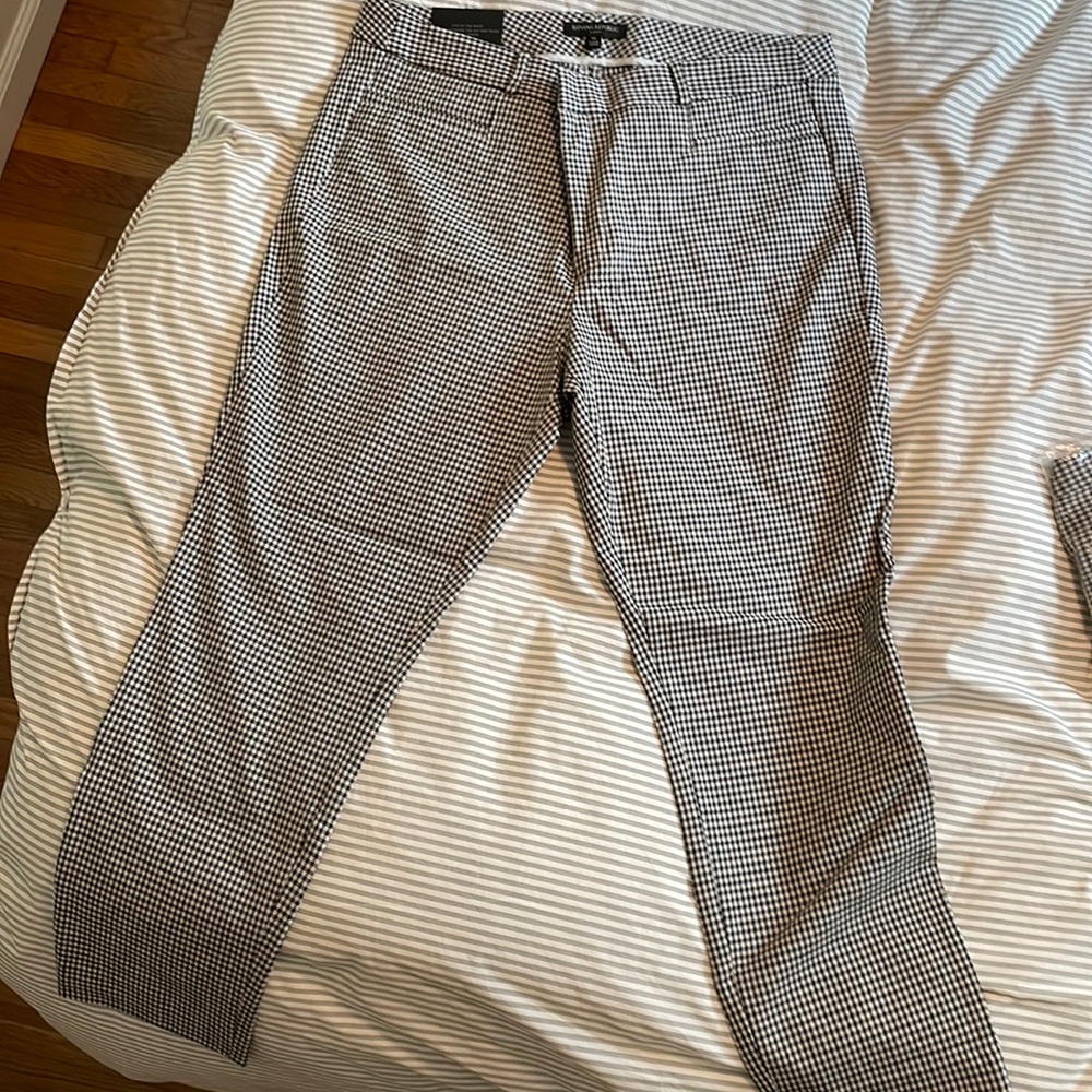NWT-banana republic modern Sloan size 16 black and white chex